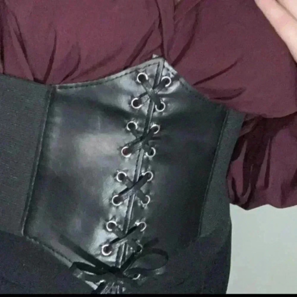 Black Faux Leather Lace-up Wide Waist Elastic-band Corset - Picture 5 of 7